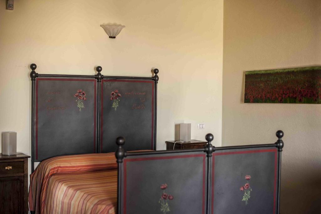 Azienda Agrituristica Alcastle Montabone Kültér fotó