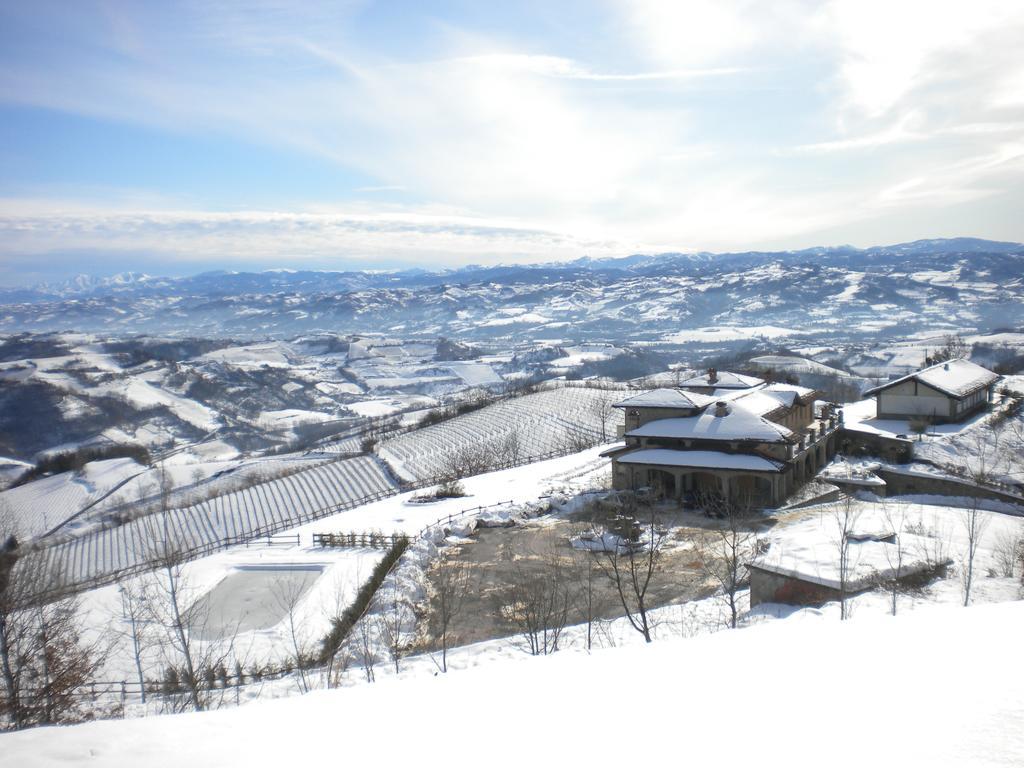 Azienda Agrituristica Alcastle Montabone Kültér fotó