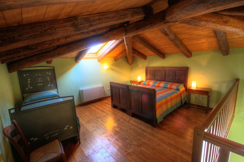 Azienda Agrituristica Alcastle Montabone Kültér fotó